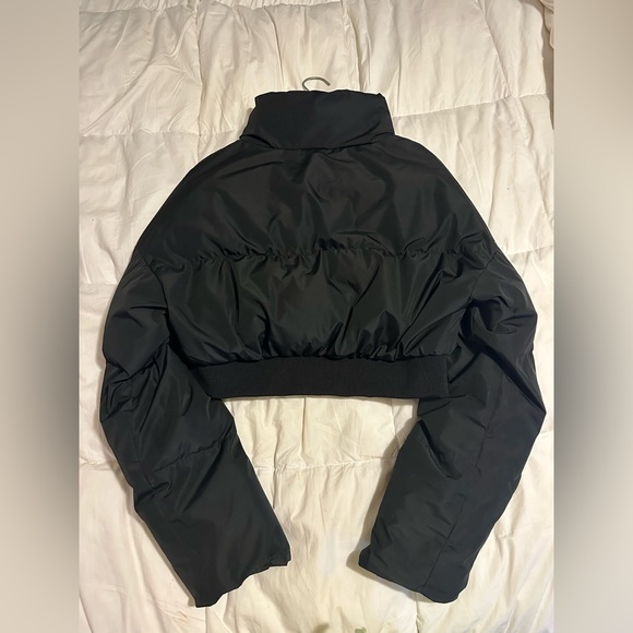 NEW crop puffer - Picture 2 of 3
